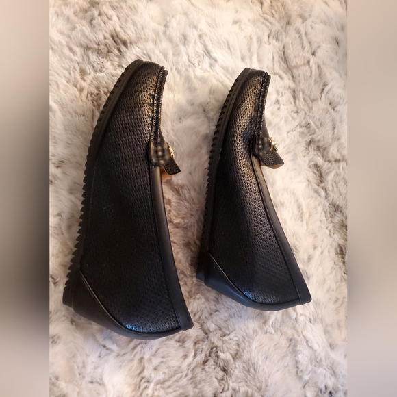 GJ Collection Black Wedge Loafer - Picture 4 of 8